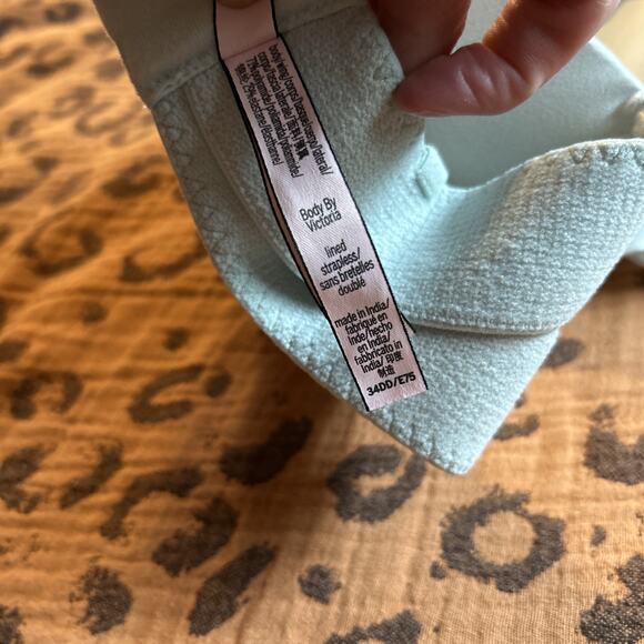 Body by Victoria Secret Lined Strapless Light Bra Blue Lace T Shirt 34DD - Picture 9 of 9